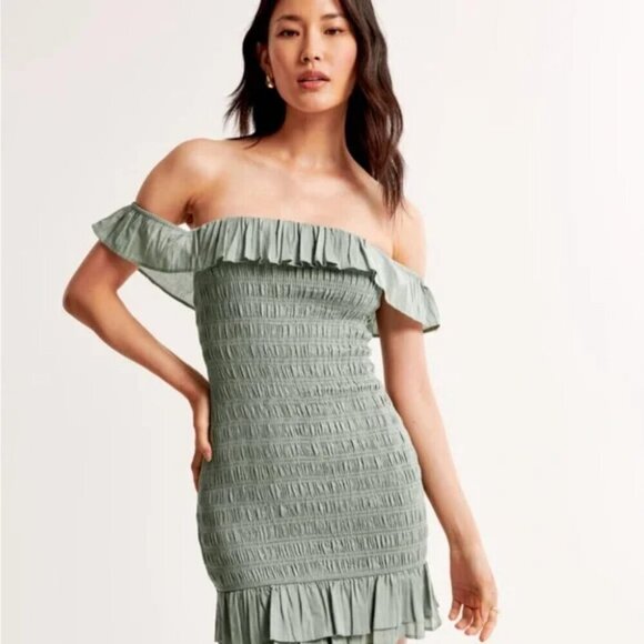 Abercrombie & Fitch Smocked Off The Shoulder Mini Dress Sage Green NWT Sz M Tall - Picture 4 of 8